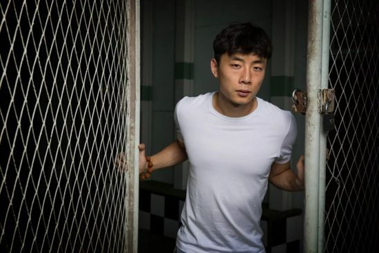 成人免费专区