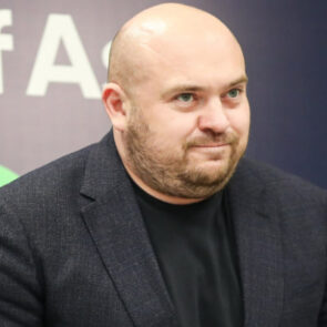 Владислав Нефедов